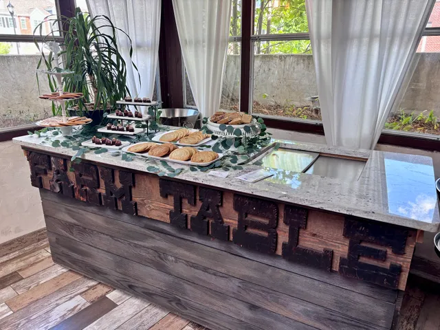 Chelle’s - Cakes By Michelle Wetsch