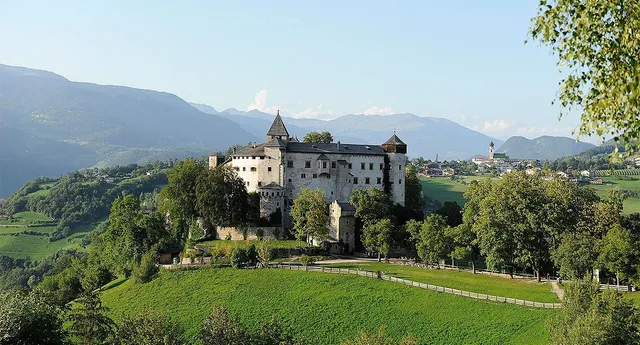 Hotel zum Wolf - Al Lupo