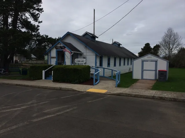 Warrenton Community Library