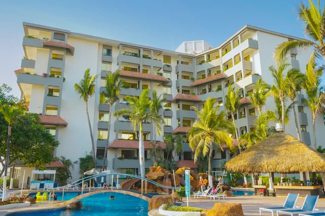 Luna Palace Hotel & Suites