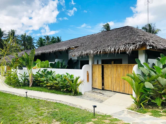 Yumi Villas Port Barton