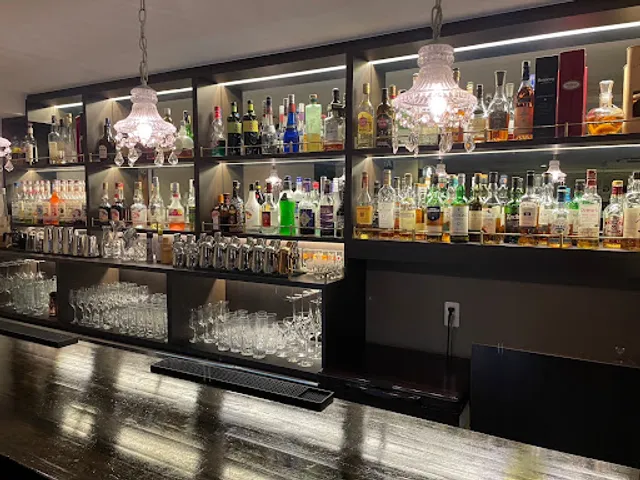 Dining+Bar Razzle-Dazzle