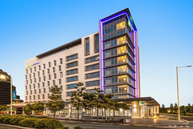 Holiday Inn Express & Suites Sunshine Coast by IHG