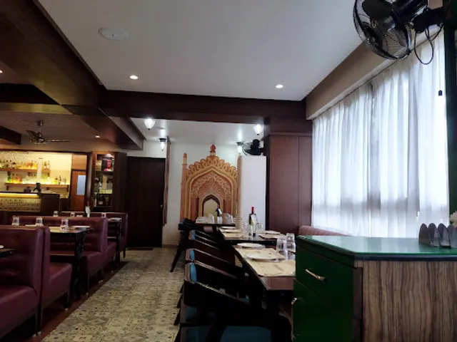 Indie fine dine by Karolbaug Dawat-e-Mehfil.