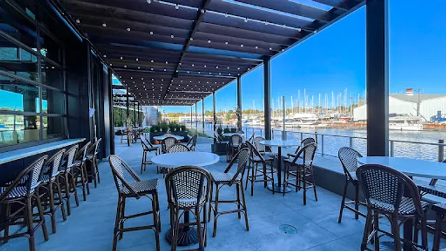 The Bridgewater Modern Grill