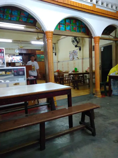 Hau Bofet Dan Warung Kopi