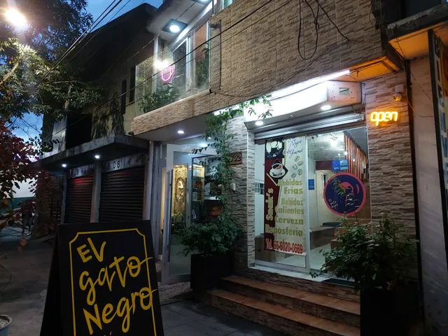 El Gato Negro Café & snack's