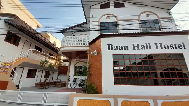 Baan Hall Hostel