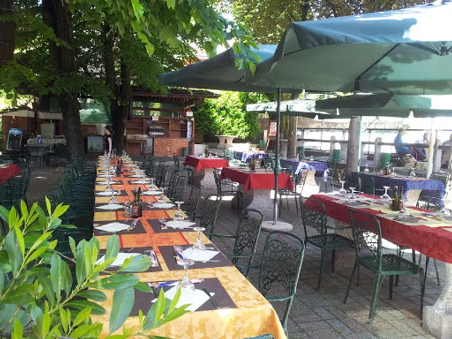 Casa Del Popolo di Suna