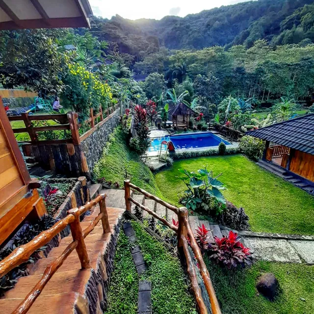 Villa Hakim Curug Cilember