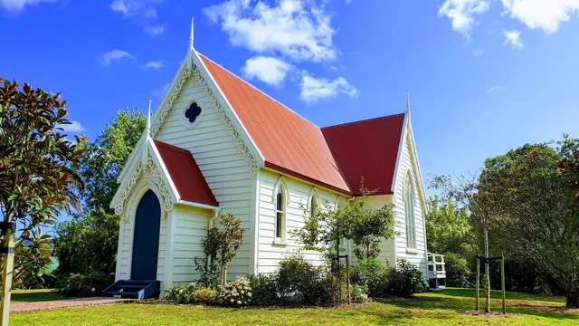 St Andrews Church Matakana weddings