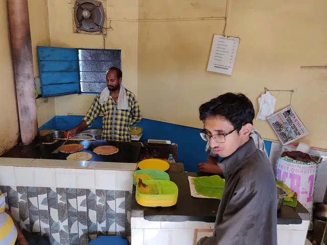 Davanagere Ruchi Butter (Benne) Dosa