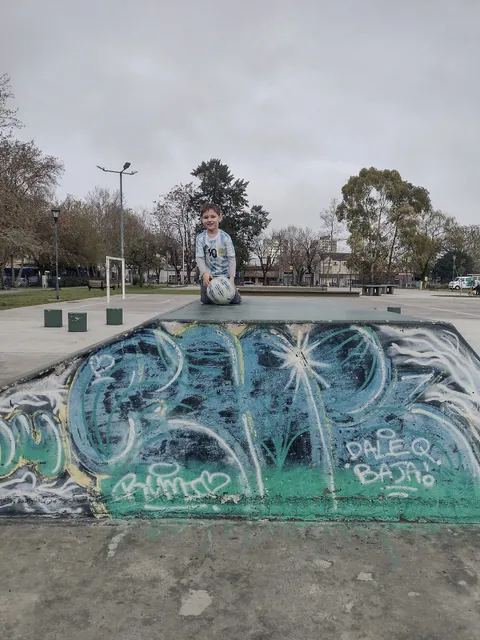PomboPark Skate Plaza