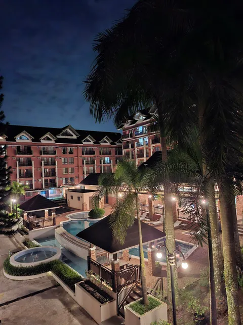 The Wellington Courtyard