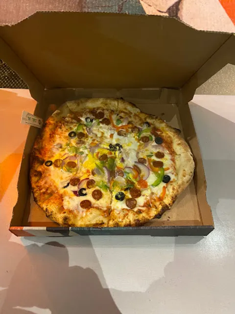 Pizza papa au feu de bois