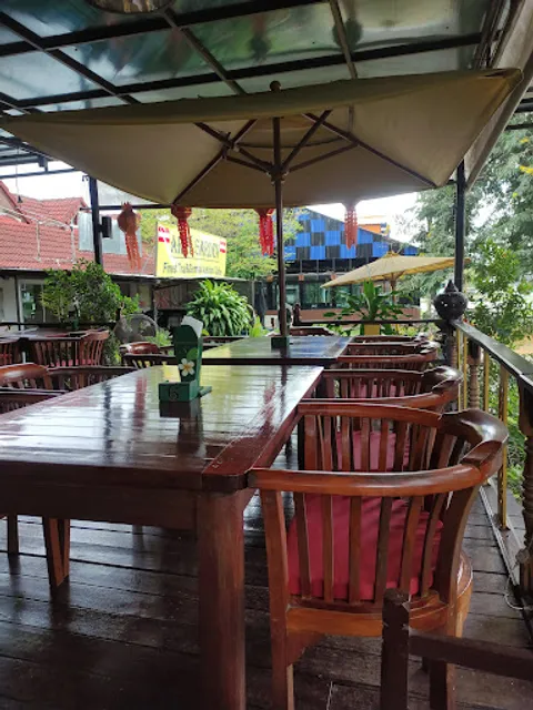 Aroy Garden Restaurant