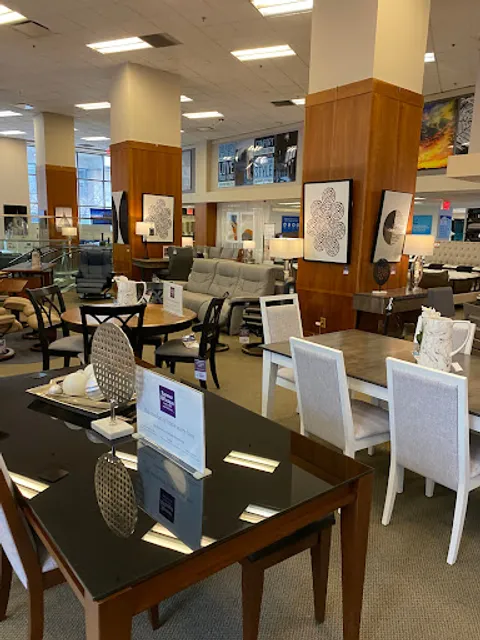 Raymour & Flanigan Furniture and Mattress Store