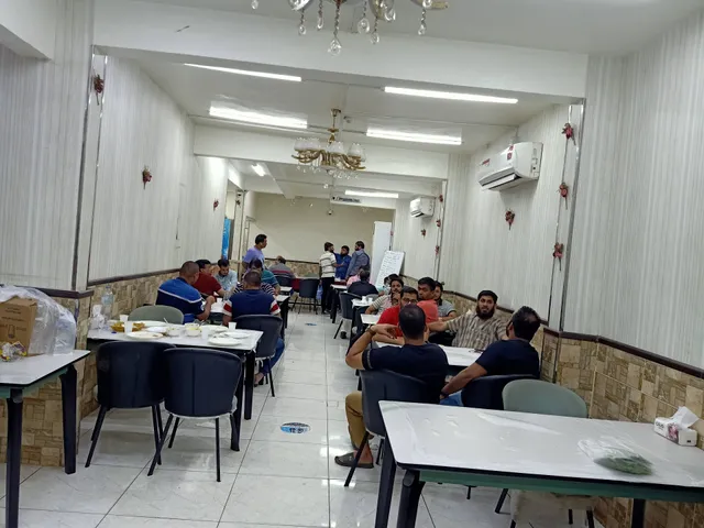 مطعم الأكلات الفخمة