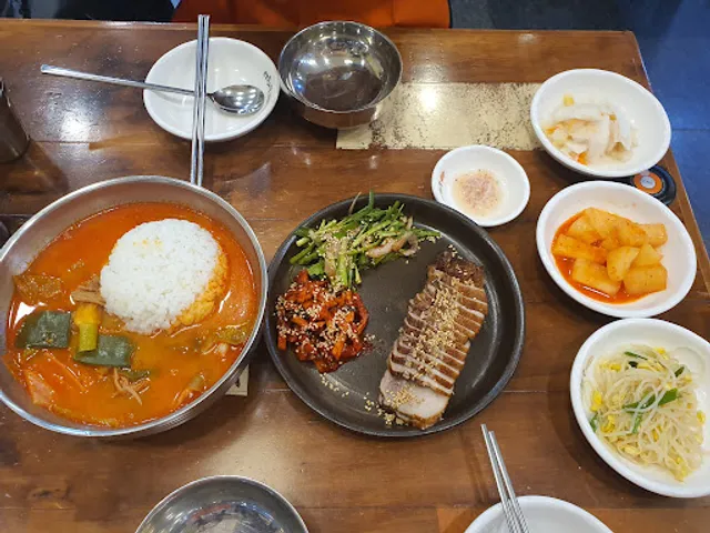 이화수전통육개장 서울서초점