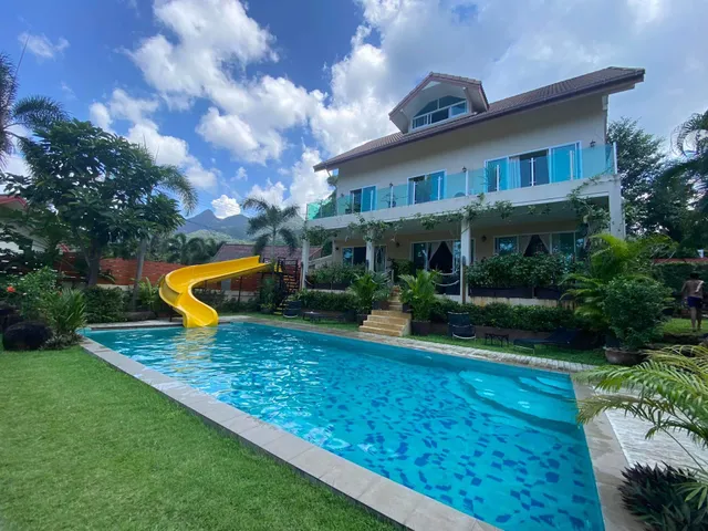 ヴィラ ティパワン