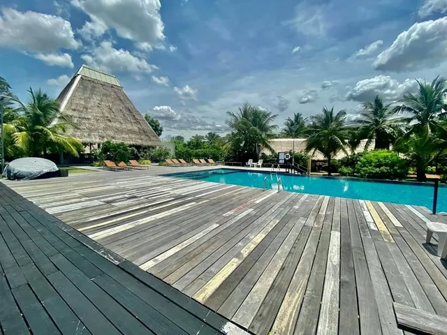 Lawana Escape Beach Resort Pranburi