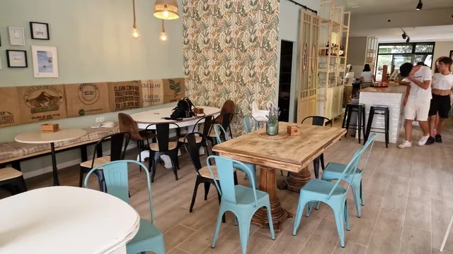 La Cuadra Valencia. Pastelería Argentina