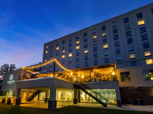 DoubleTree by Hilton Hotel Niagara Falls New York