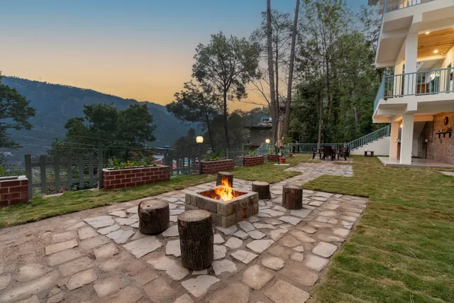 Villa bliss by Ravi&Jazz