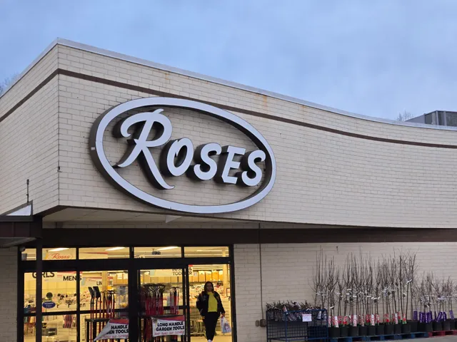 Piedmont Square Shopping Center