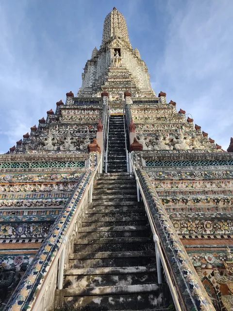 Wat Arun the whole monestary