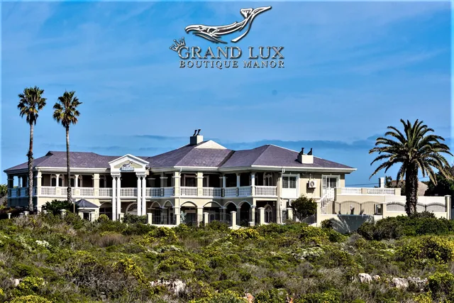 Grand Lux Boutique Manor