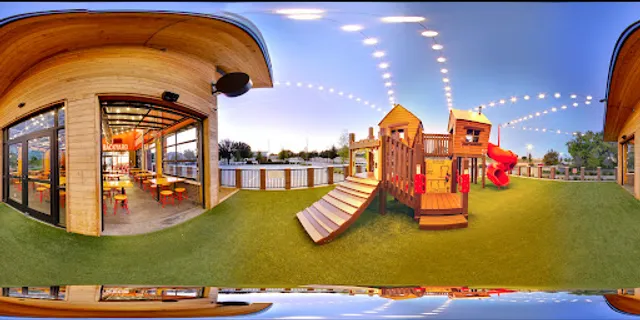 Hat Creek Burger Company