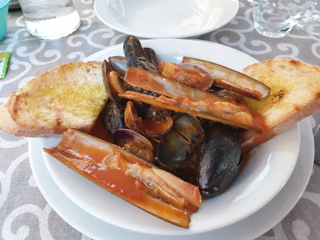 BOULEVARD Wine Bar - Bistrot - Champagneria