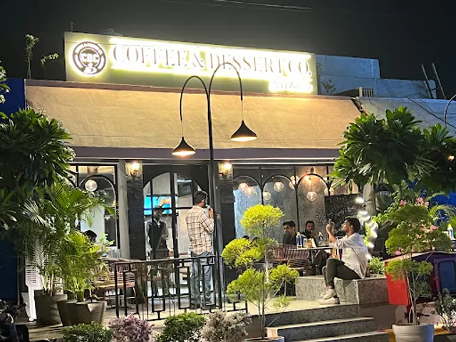 The Blend Haus Coffee Bar & Dine - Gomti Nagar