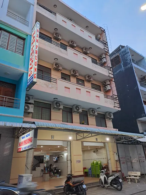 Nhà nghỉ Nam Phương