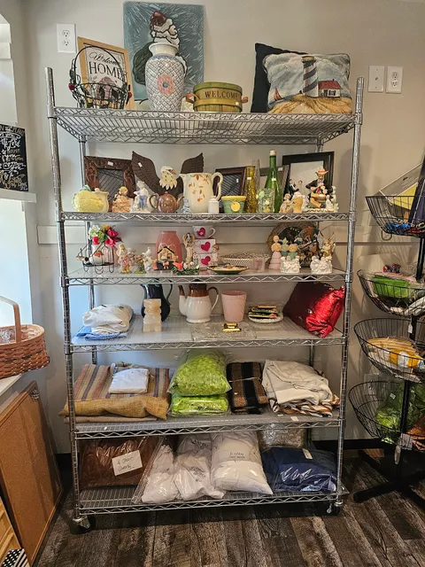 Ark Community Resource Center and Noah’s Closet Resale Shop