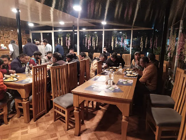 AMPM रेस्टोरेंट