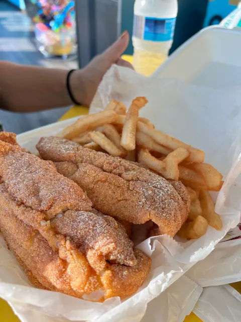 St.Louis Fish & Chicken Grill- BRIDGETON