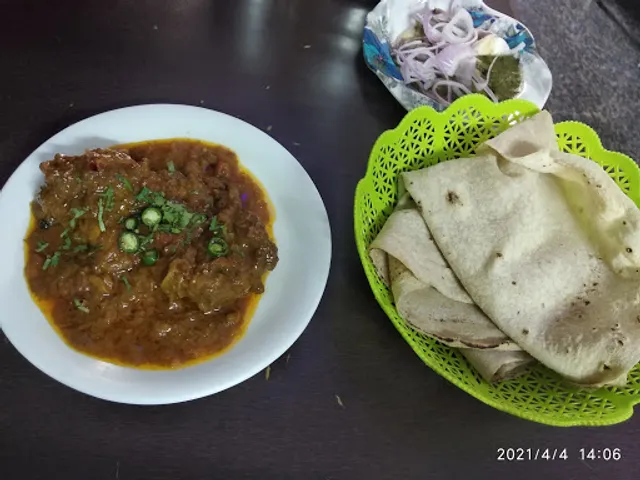 Lazeez Non Veg Corner