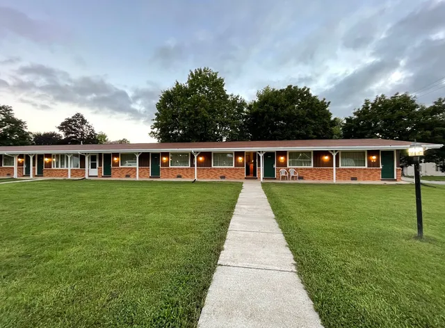 Spinning Wheel Motel