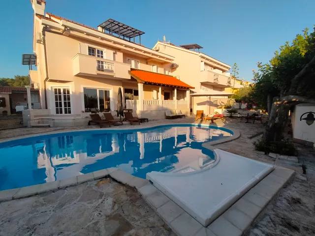 VILLA MARNII Holiday Apartments