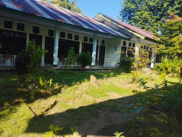 Hotel Bintang Wisata Riung