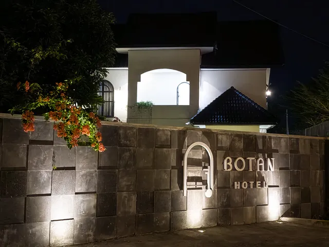 Botan Hotel