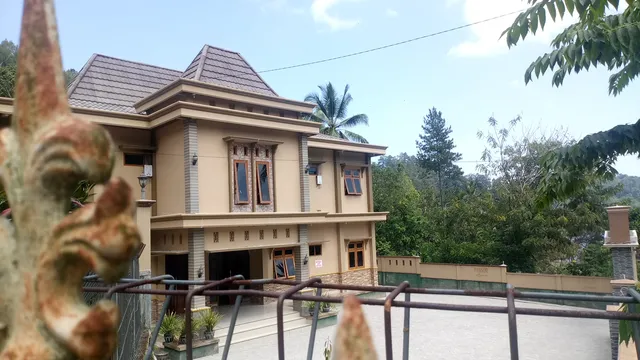 Penginapan Ngebel Indah