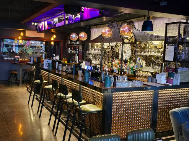 The Guardian Bar & Grill