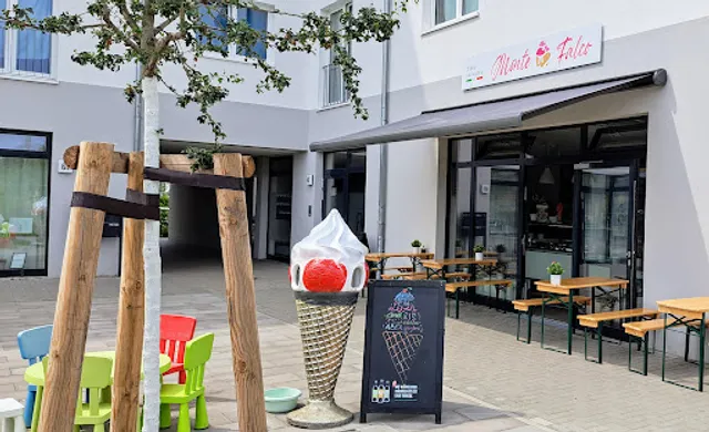 Gelateria Monte Falco