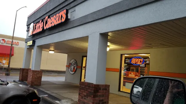 Little Caesars Pizza