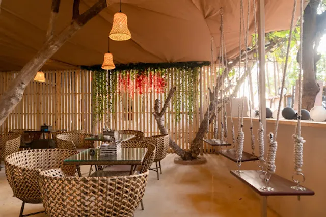 Leherein Restaurant & Bar