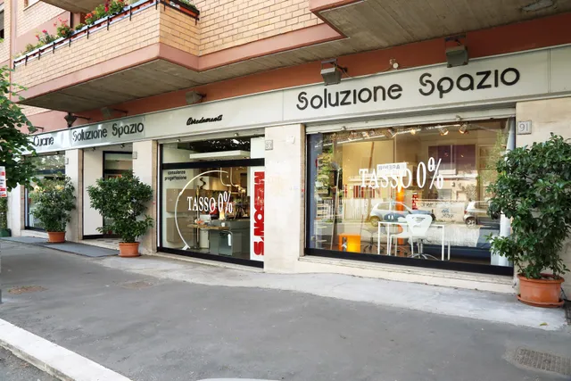 Soluzione Spazio Vendita Mobili e Arredamento Roma