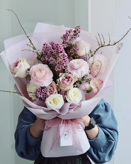 Le Pastel Ribbon Floral Studio